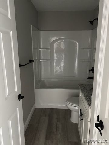 2306 W Menores Drive, Citrus Springs, FL 34434