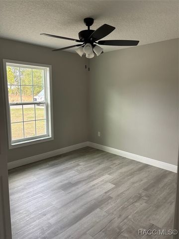 2306 W Menores Drive, Citrus Springs, FL 34434