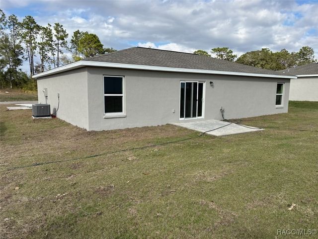 2306 W Menores Drive, Citrus Springs, FL 34434