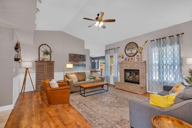 4680 W Chennault Avenue, Fresno, CA 93722