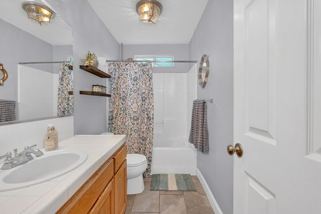 4680 W Chennault Avenue, Fresno, CA 93722