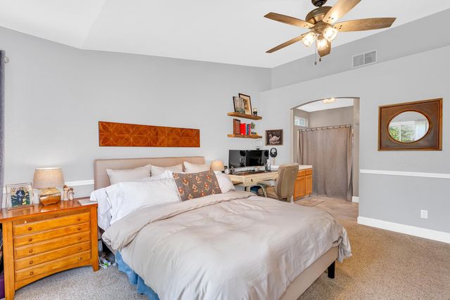 4680 W Chennault Avenue, Fresno, CA 93722