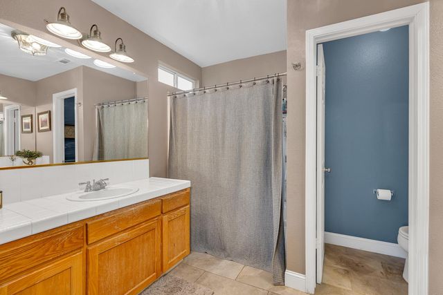 4680 W Chennault Avenue, Fresno, CA 93722
