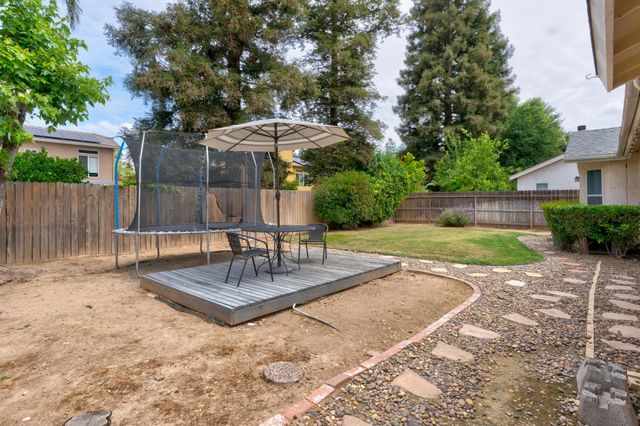 4680 W Chennault Avenue, Fresno, CA 93722