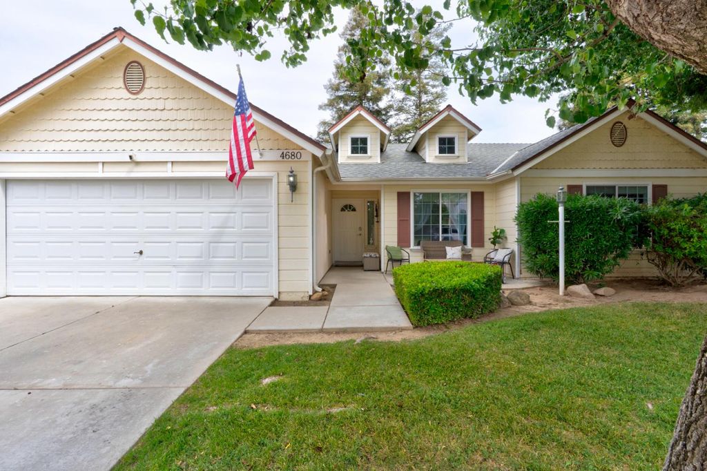 4680 W Chennault Avenue, Fresno, CA 93722