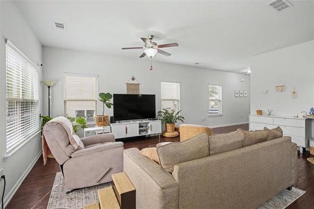 4760 Highland Ave, Sugar Hill, GA 30518