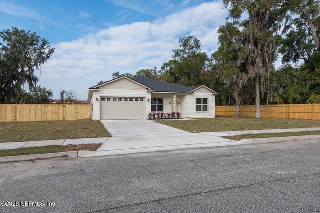 934 ANNA Avenue, Orange Park, FL 32073