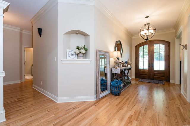 107 Noyant Drive, Little Rock, AR 72223