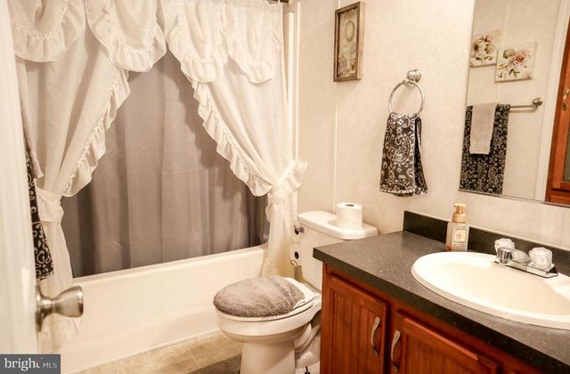 39 QUEEN ELEANOR DR, Elkton, MD 21921