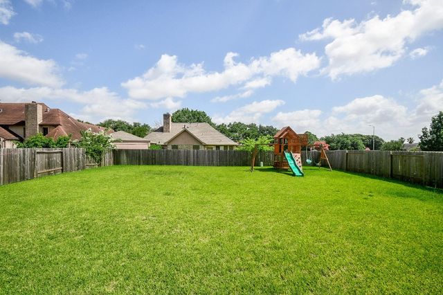 7906 Hopewell Lane, Houston, TX 77071