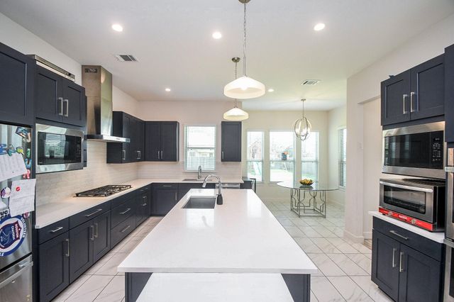 7906 Hopewell Lane, Houston, TX 77071
