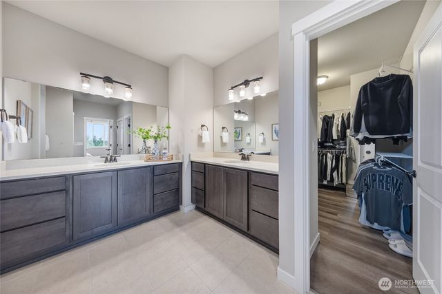34116 SE Satterlee St, Snoqualmie, WA 98065