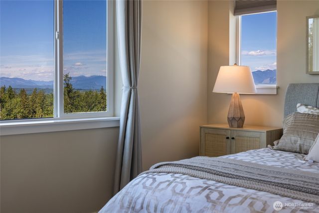 34116 SE Satterlee St, Snoqualmie, WA 98065