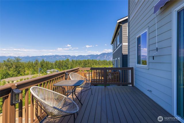 34116 SE Satterlee St, Snoqualmie, WA 98065