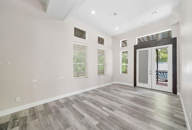 2184 Bear Bottom Drive, Wharton, TX 77488