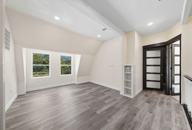 2184 Bear Bottom Drive, Wharton, TX 77488