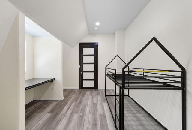 2184 Bear Bottom Drive, Wharton, TX 77488