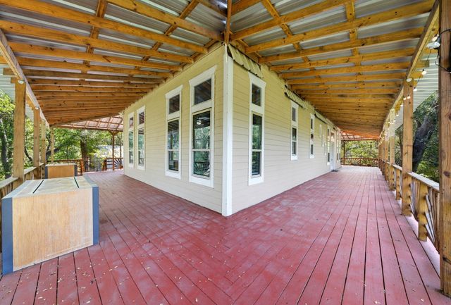 2184 Bear Bottom Drive, Wharton, TX 77488