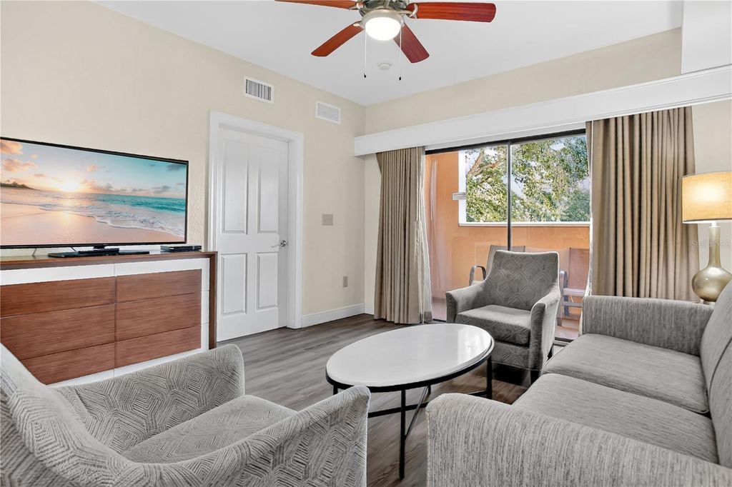 Image 10 of property listing at 12539 FLORIDAYS RESORT DRIVE 203D, Orlando, FL 32821