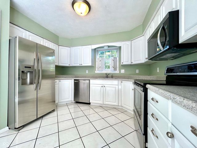 12423 Ensley Place, Fishers, IN 46038