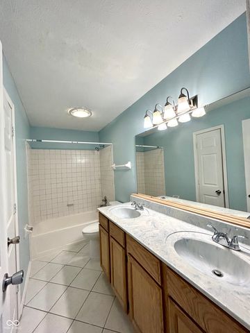 12423 Ensley Place, Fishers, IN 46038