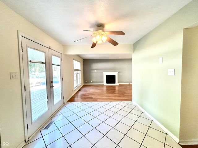 12423 Ensley Place, Fishers, IN 46038