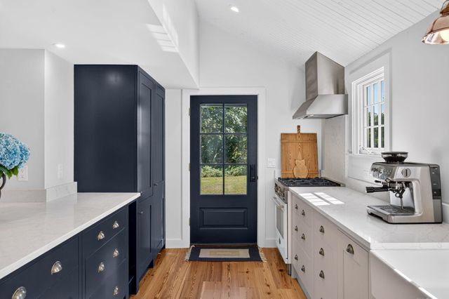 1455 Old Queen Anne Road, Chatham, MA 02633