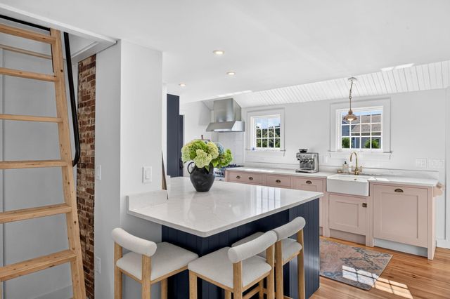 1455 Old Queen Anne Road, Chatham, MA 02633