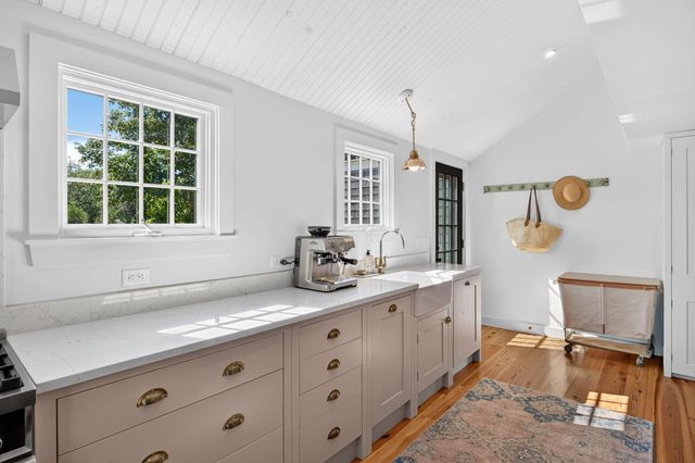 1455 Old Queen Anne Road, Chatham, MA 02633