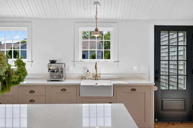 1455 Old Queen Anne Road, Chatham, MA 02633