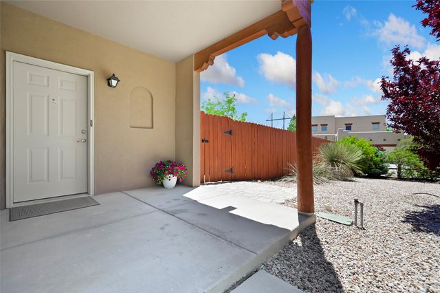 4267 Parque De Villa, Santa Fe, NM 87507