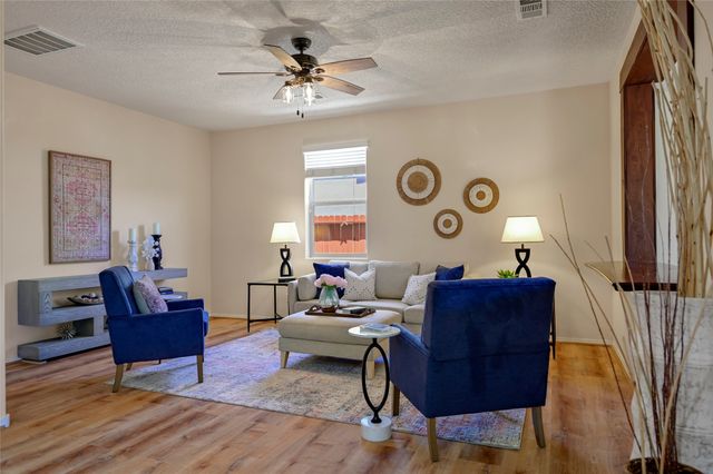 4267 Parque De Villa, Santa Fe, NM 87507