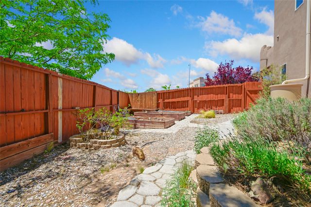 4267 Parque De Villa, Santa Fe, NM 87507