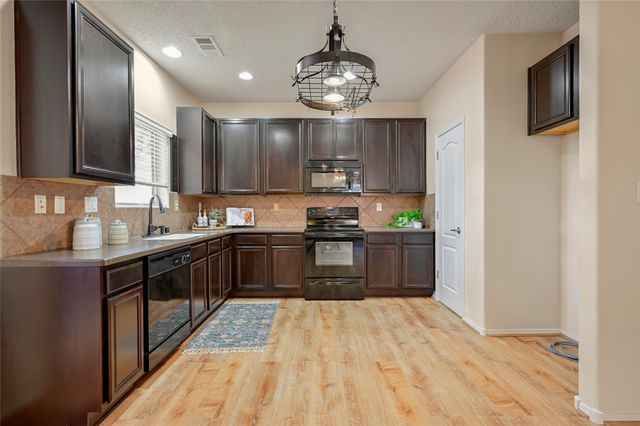 4267 Parque De Villa, Santa Fe, NM 87507