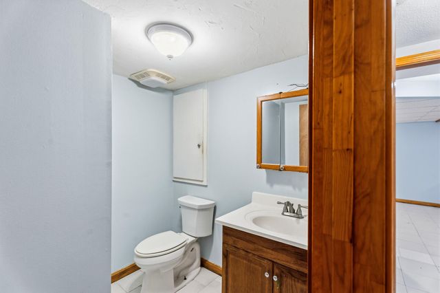 9 E Harbor Circle, Teaticket, MA 02536