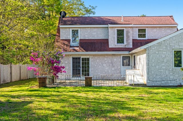 9 E Harbor Circle, Teaticket, MA 02536
