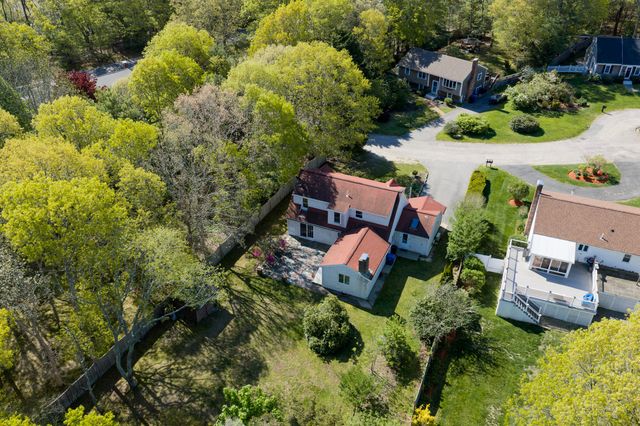 9 E Harbor Circle, Teaticket, MA 02536