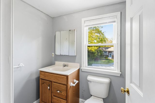 9 E Harbor Circle, Teaticket, MA 02536