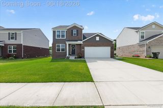 33137 Fuhrmann Drive, Sterling Heights, MI 48310