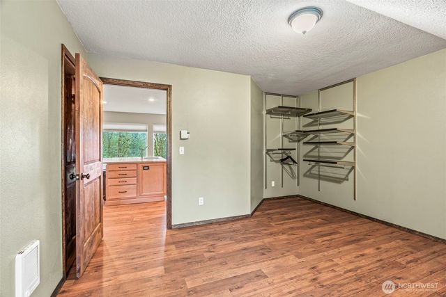 34602 NE 49th Place, La Center, WA 98629