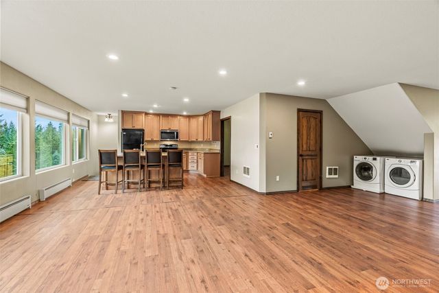 34602 NE 49th Place, La Center, WA 98629