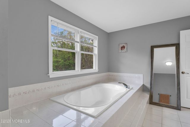 3 Scotto Drive, Millstone, NJ 08510