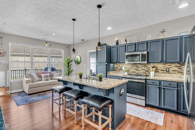 549 Rickels Court, Whiteland, IN 46184