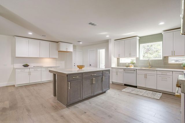 3900 Pelham Road, Fort Worth, TX 76116