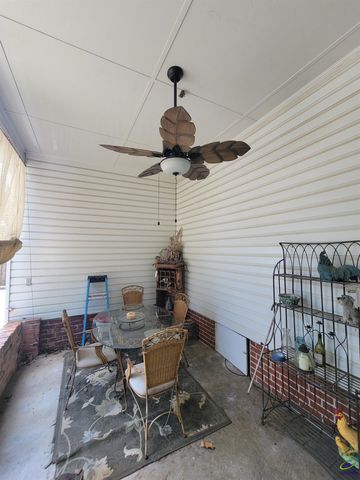 51 Merritt Street, Hawkinsville, GA 31036