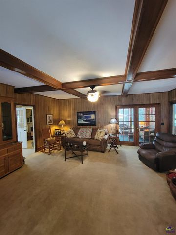 51 Merritt Street, Hawkinsville, GA 31036