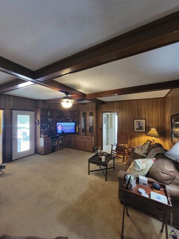 51 Merritt Street, Hawkinsville, GA 31036