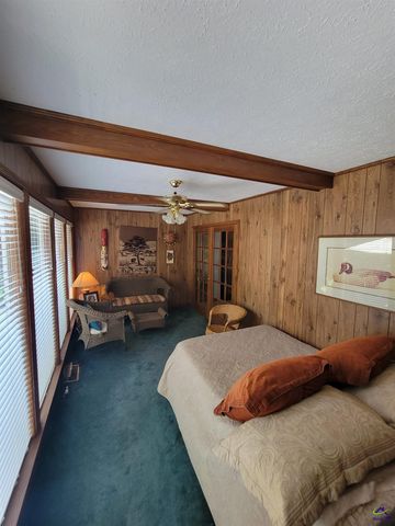 51 Merritt Street, Hawkinsville, GA 31036