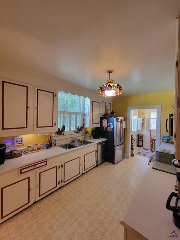 51 Merritt Street, Hawkinsville, GA 31036