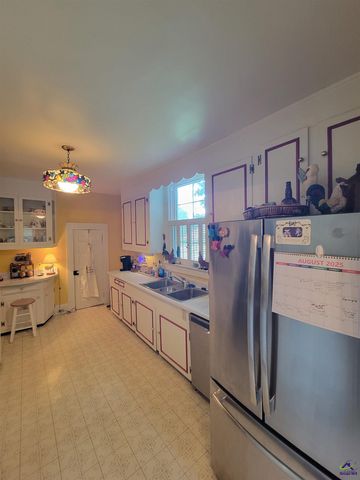 51 Merritt Street, Hawkinsville, GA 31036